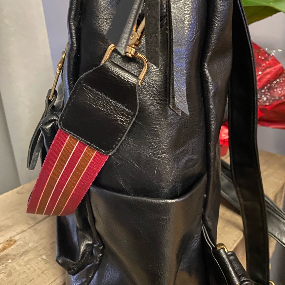New W/O Tags Modern+Chic Brand Bag/Backpack Leather, Black w/Colorful Strap - Picture 5 of 10